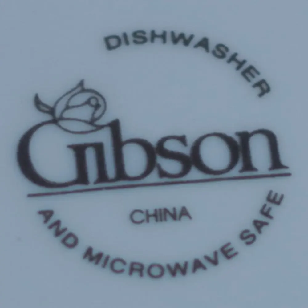 Gibson Christmas Tree 5 Pc Place Setting Dinnerware Set Holiday China VTG